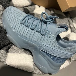 STEVE MADDENS MAXIMA’S WORN ONCE